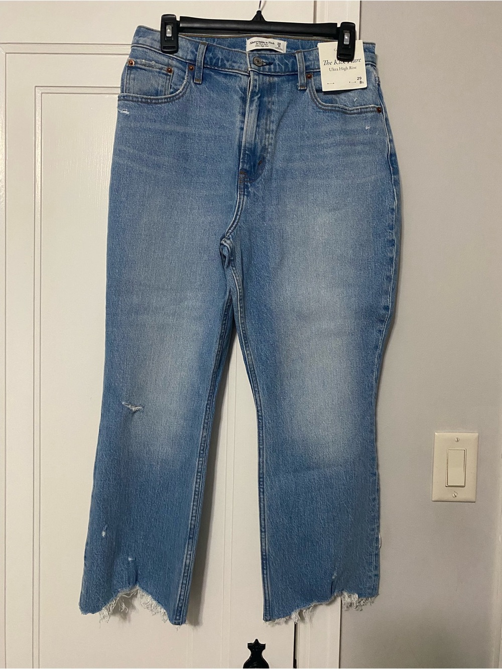 Abercrombie & Fitch Light Blue High-Rise Cropped Straight Jeans